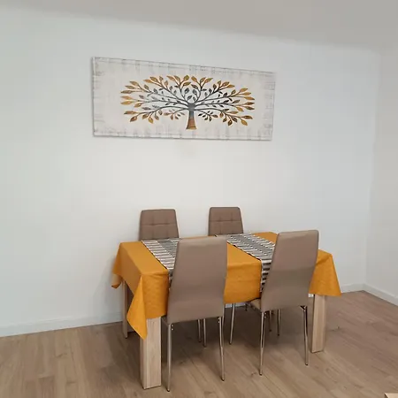 דירה Estel *
